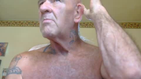 Snapshot of classic_rock_and_oldies chatting on July 2026 10:12:01 PM Pizza online show from July 2026 10:12:01 PM