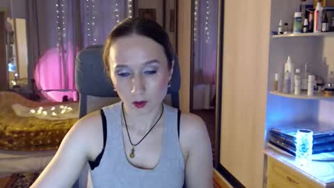 classyinna online show from November 2025 10:03:02 AM