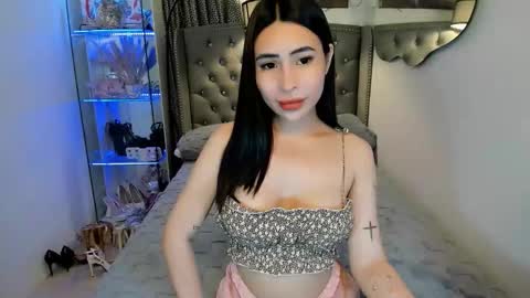 Naughty Claudia online show from November 2025 05:50:02 PM