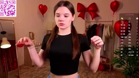 Snapshot of claudinedates chatting on February 2026 01:13:02 AM Lei your Angel online show from February 2026 01:13:02 AM