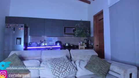 claytonburgues online show from October 2025 01:38:01 AM