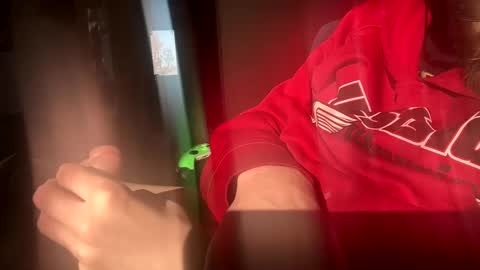 cleatus27 online show from December 2024 08:07:01 PM