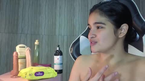 Clementine online show from November 2025 01:03:01 PM