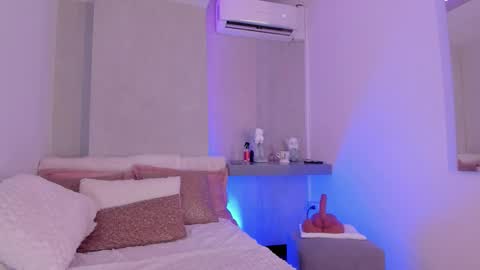 . Cleo Jhonson . online show from March 2026 09:25:01 AM