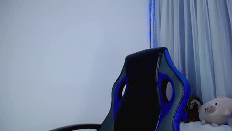 Snapshot of cleopatra_cute chatting on October 2025 02:45:02 AM Nicol online show from October 2025 02:45:02 AM