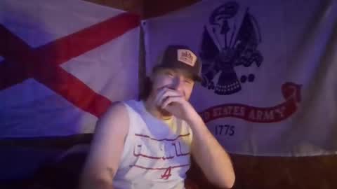 Snapshot of cleveykevil chatting on December 2025 03:52:01 PM cleveykevil online show from December 2025 03:52:01 PM