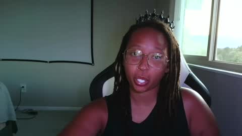 High Queen Clio online show from July 2026 02:06:02 AM