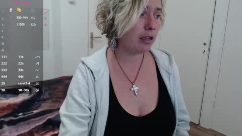 Syl  online show from November 2025 02:44:01 PM