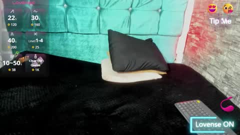 Snapshot of cloe66 chatting on February 2026 03:05:02 PM cloe66 online show from February 2026 03:05:02 PM