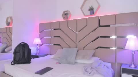 Cloe Online de 600 a 1400 online show from October 2025 11:41:02 AM