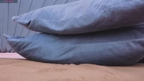 Cloe online show from April 2026 02:34:01 PM