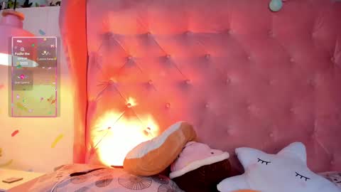 Cloe  online show from February 2025 12:48:01 AM