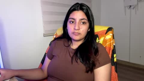 cloe small online show from July 2026 12:16:01 AM