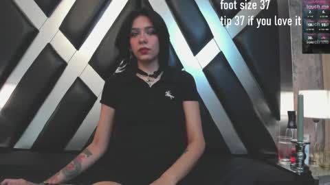 lady cloe person online show from April 2026 12:33:01 AM