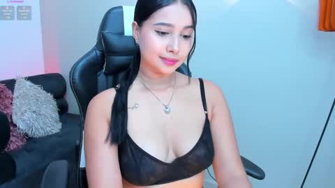 Cloe online show from December 2024 01:50:02 PM