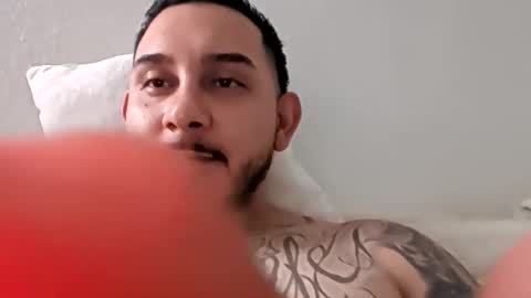 closmon online show from February 2026 10:25:01 AM