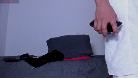 CRISTIAN online show from March 2025 12:04:01 AM