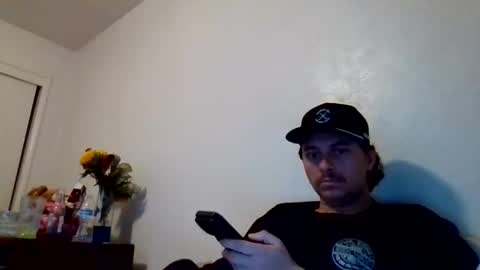 Snapshot of cloudyydayzz chatting on February 2026 10:45:02 AM tallhungandcloudy online show from February 2026 10:45:02 AM