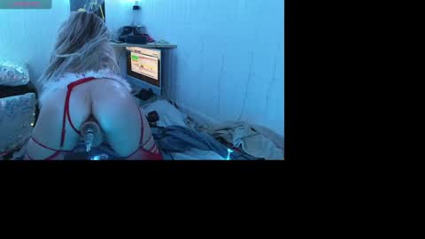 Clover51980 online show from December 2024 06:44:02 AM