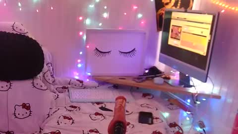 Clover51980 online show from March 2026 05:24:01 AM