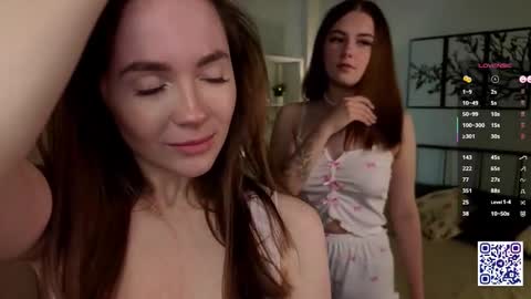 Kira online show from September 2025 11:11:02 AM