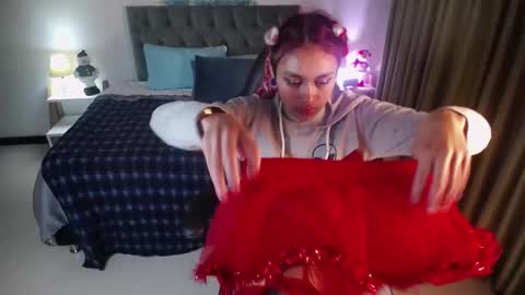 emely dolce online show from December 2024 03:38:02 AM