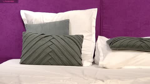 Marina online show from January 2025 09:15:02 PM