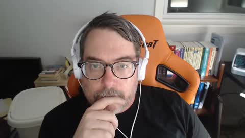  Clyde  Money  online show from October 2025 11:38:01 PM