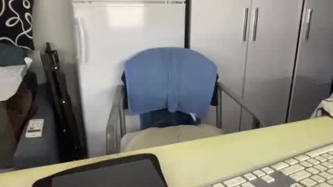 Snapshot of coach_karl chatting on November 2025 06:50:02 PM Coach Karl Porn Star Tip me all the way to my next trip online show from November 2025 06:50:02 PM