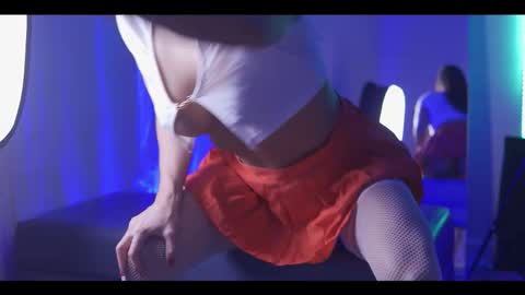 Coconutcatin online show from February 2026 05:43:01 PM