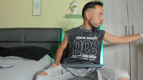 Snapshot of codyluke_ chatting on January 2025 12:18:01 AM Cody Luke online show from January 2025 12:18:01 AM