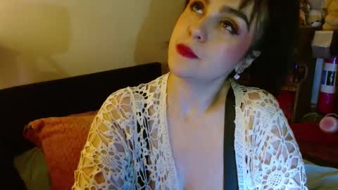 Snapshot of collette_beaufoy chatting on January 2026 05:01:01 AM Collette online show from January 2026 05:01:01 AM