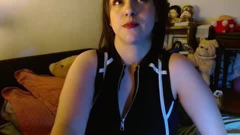 Snapshot of collette_beaufoy chatting on February 2026 06:21:02 AM Collette online show from February 2026 06:21:02 AM