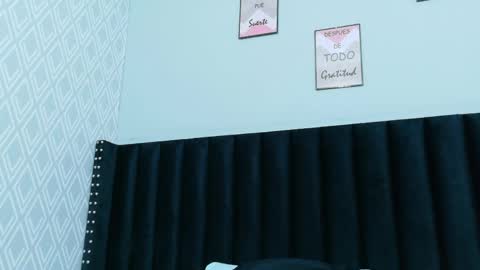  GRETCHEN  online show from April 2026 12:22:01 PM