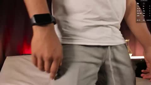 colstorw_ online show from November 2025 10:26:02 AM