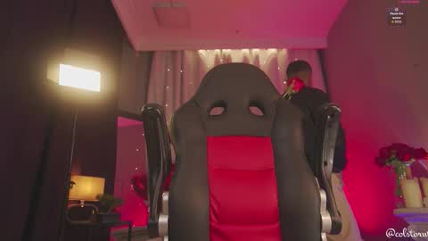 colstorw_ online show from February 2026 09:58:02 AM