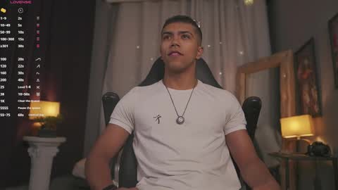 colstorw_ online show from April 2026 10:07:01 AM