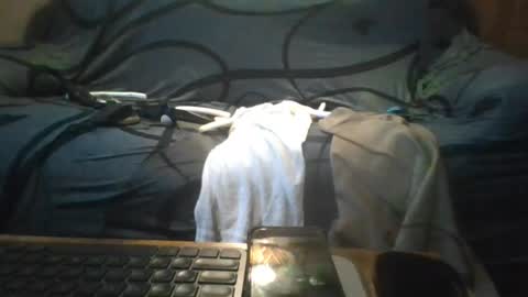 Snapshot of comesuckthisdick111 chatting on June 2026 04:06:01 AM comesuckthisdick111 online show from June 2026 04:06:01 AM