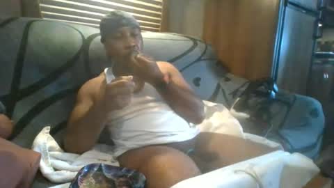 Snapshot of comesuckthisdick111 chatting on June 2026 06:41:01 AM comesuckthisdick111 online show from June 2026 06:41:01 AM