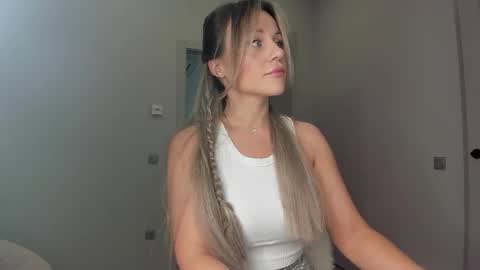 Snapshot of cometoseeme_ chatting on September 2025 03:34:01 PM Alice online show from September 2025 03:34:01 PM