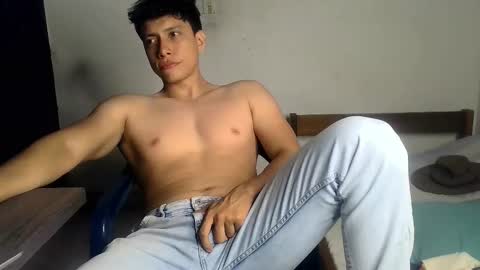 Snapshot of conde2710 chatting on November 2025 03:06:01 AM ELCONDE online show from November 2025 03:06:01 AM