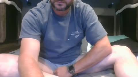 conly1 online show from October 2025 01:35:01 AM