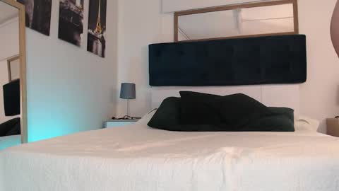 Snapshot of connie_haze chatting on December 2024 10:43:02 PM Connie online show from December 2024 10:43:02 PM