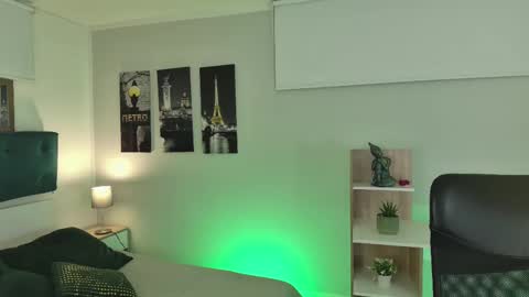 Snapshot of connie_haze chatting on March 2025 08:12:01 PM Connie online show from March 2025 08:12:01 PM