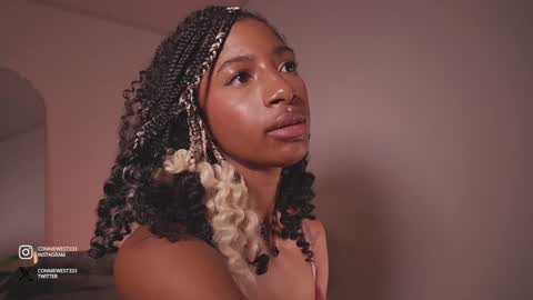 Snapshot of connie_west0 chatting on December 2024 01:11:01 AM independent model online show from December 2024 01:11:01 AM