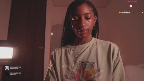 Snapshot of connie_west0 chatting on December 2024 08:03:02 PM independent model online show from December 2024 08:03:02 PM