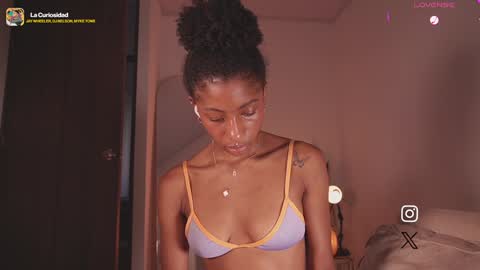 Snapshot of connie_west0 chatting on January 2025 10:23:01 PM independent model online show from January 2025 10:23:01 PM