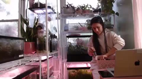 Snapshot of constantcumquest chatting on October 2025 04:38:02 PM ANR Mommy online show from October 2025 04:38:02 PM