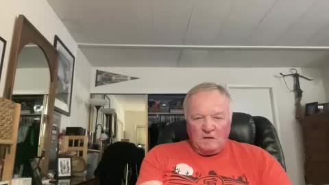 cookoosnest online show from November 2025 04:00:01 AM