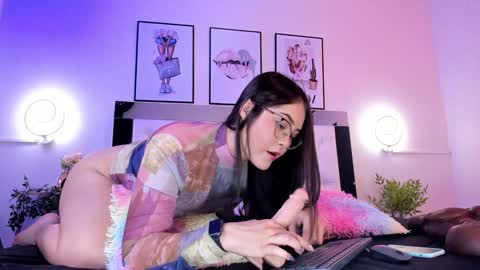 Snapshot of corachandler chatting on January 2025 12:17:02 AM Cora online show from January 2025 12:17:02 AM